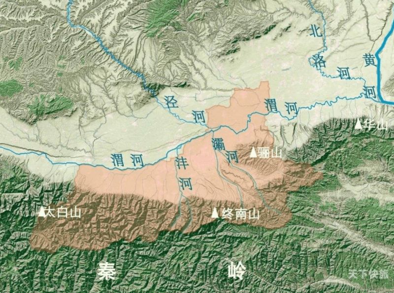 秦岭地图旅游穿搭新疆（秦岭的地图位置）