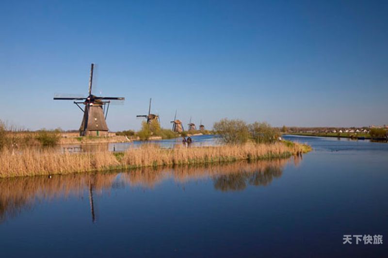 荷兰回国七月旅游推荐景点（去荷兰旅游）